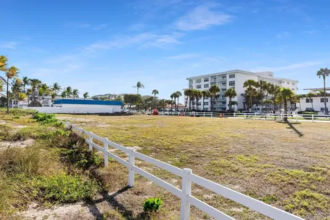 4546-4560 El Mar Drive Lauderdale By The Sea FL 33308