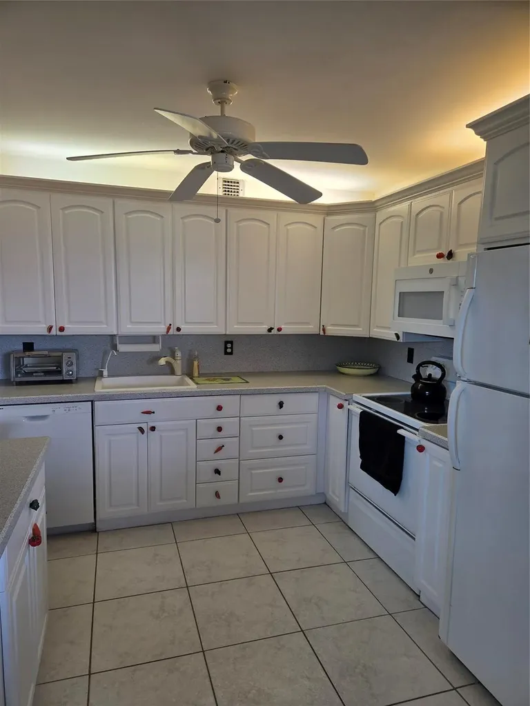 3049 Ventnor O Deerfield Beach FL 33442