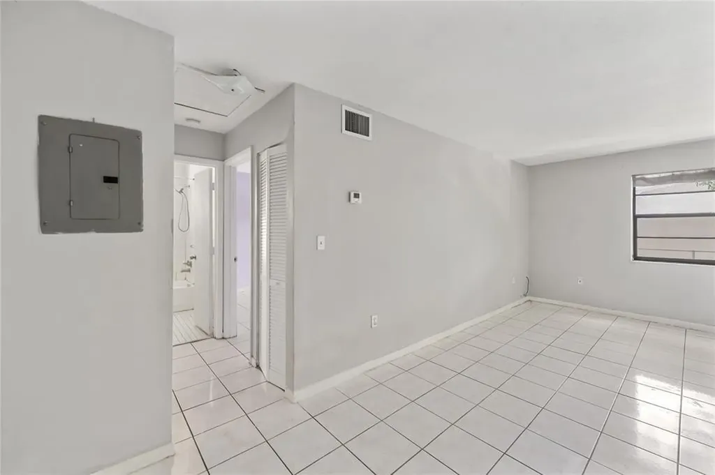 1925 Madison Street Hollywood FL 33020