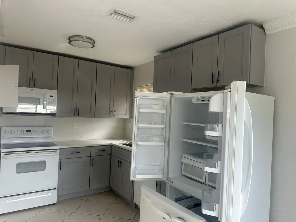 6109 SW 30th Street Miramar FL 33023