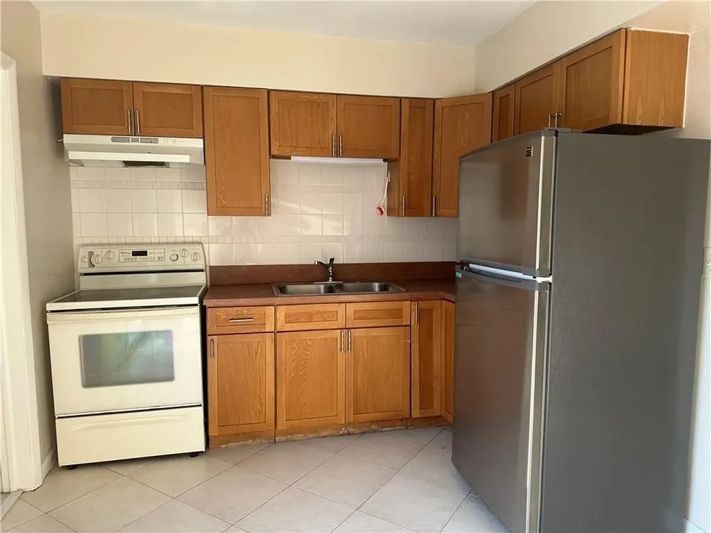 6109 SW 30th Street Miramar FL 33023