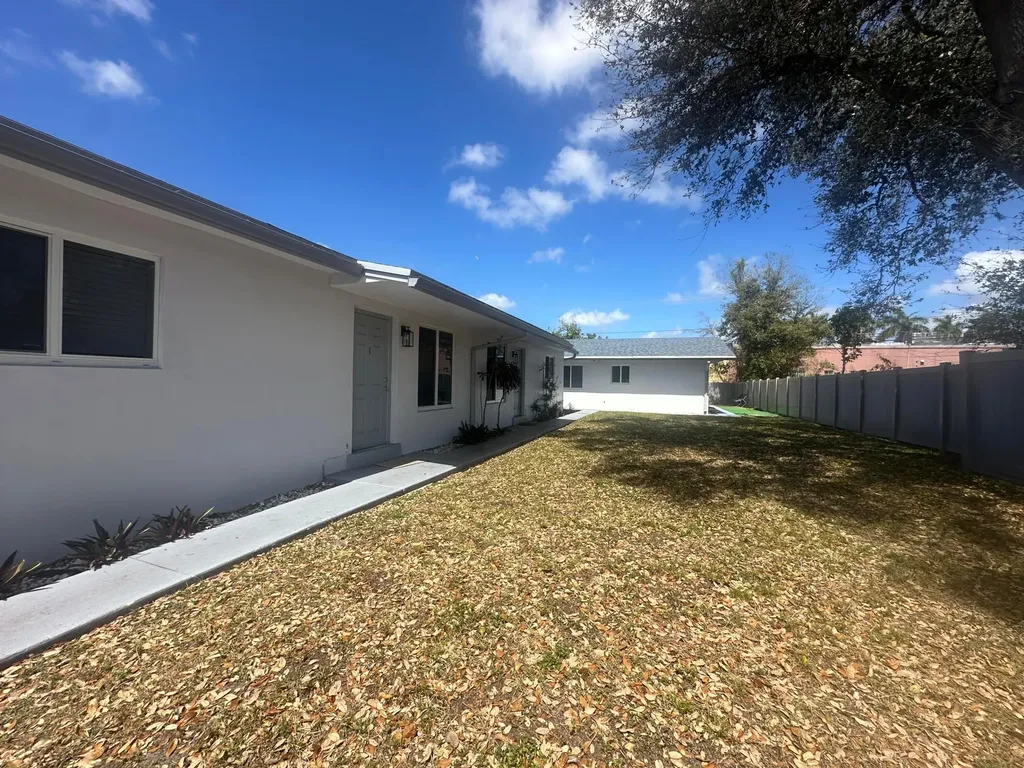 6109 SW 30th Street Miramar FL 33023