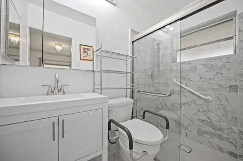 5807 NW 85th Avenue Tamarac FL 33321