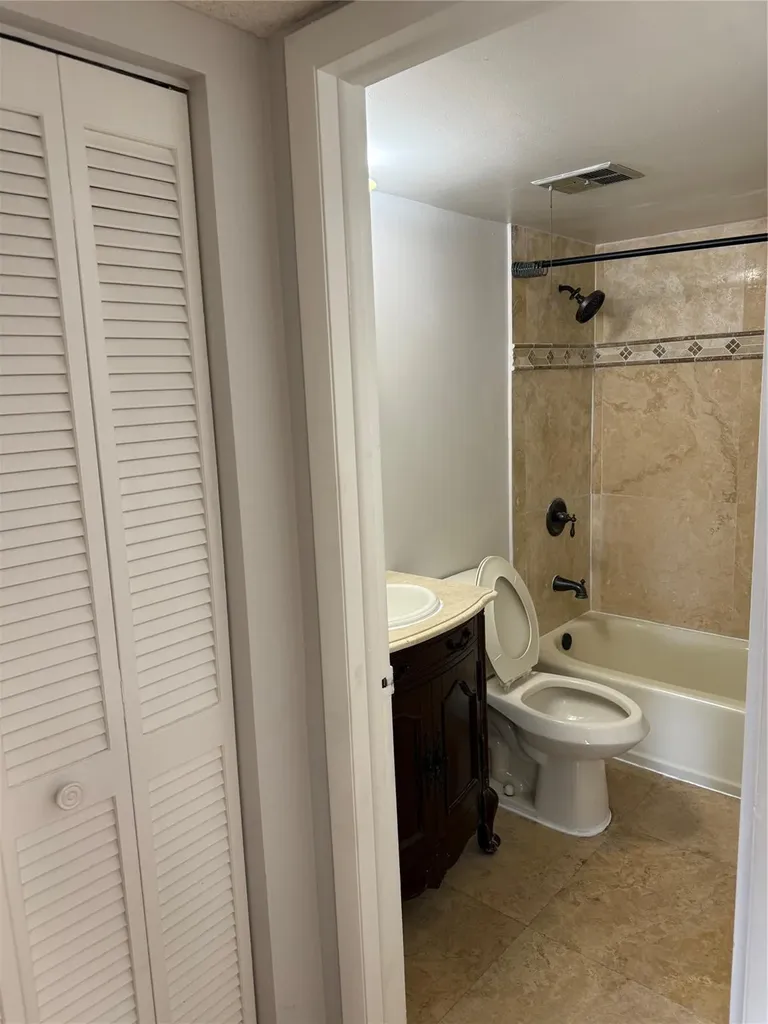 8601 NW 34th Place Sunrise FL 33351