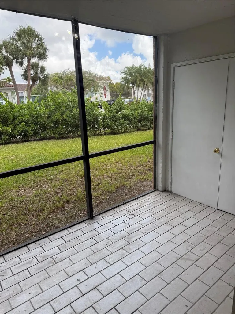 8601 NW 34th Place Sunrise FL 33351