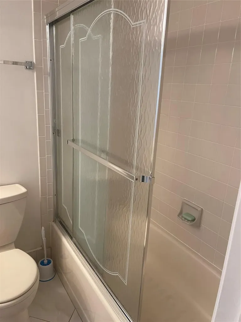 7290 Kinghurst Drive Delray Beach FL 33446