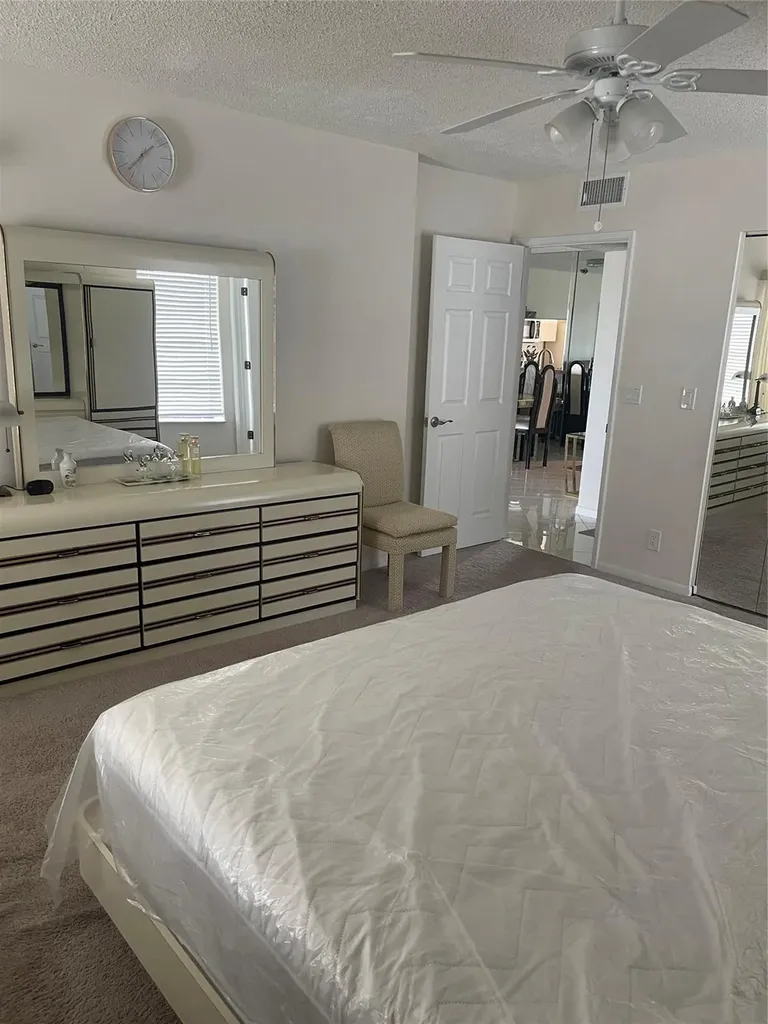 7290 Kinghurst Drive Delray Beach FL 33446