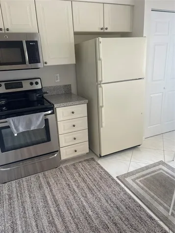 7290 Kinghurst Drive Delray Beach FL 33446