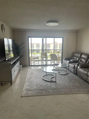 7290 Kinghurst Drive Delray Beach FL 33446