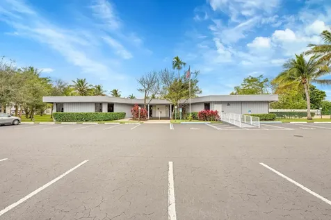 118 Royal Park Drive Oakland Park FL 33309