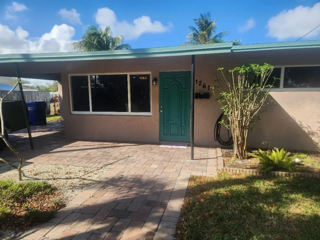 1261 NE 2 Street Pompano Beach FL 33060