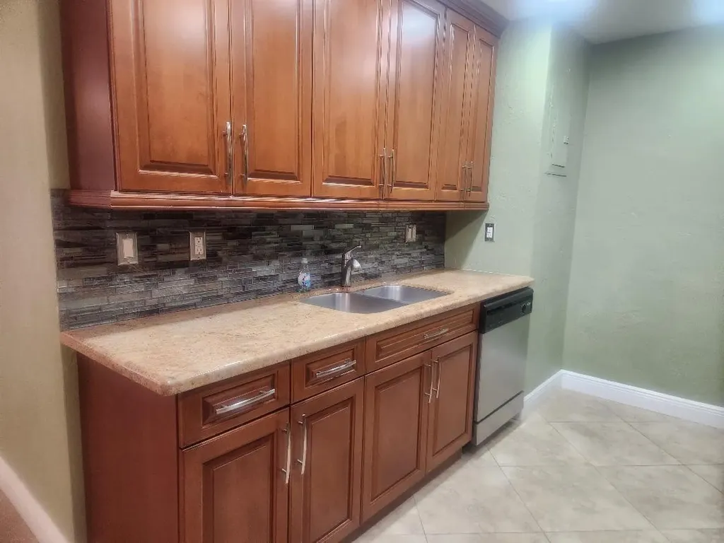 1261 NE 2 Street Pompano Beach FL 33060