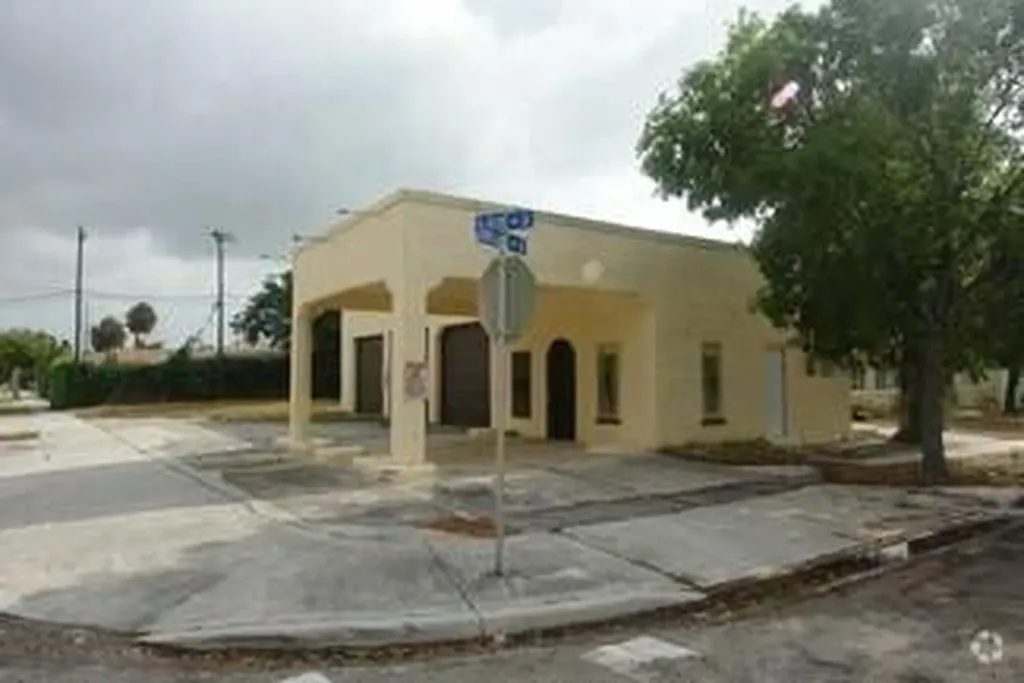 3712 S Olive Avenue West Palm Beach FL 33405