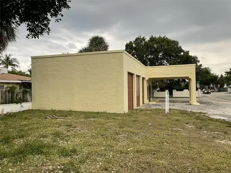 3712 S Olive Avenue West Palm Beach FL 33405
