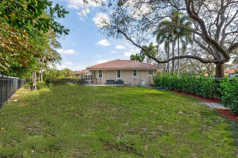 6515 NW 95th Lane Parkland FL 33076