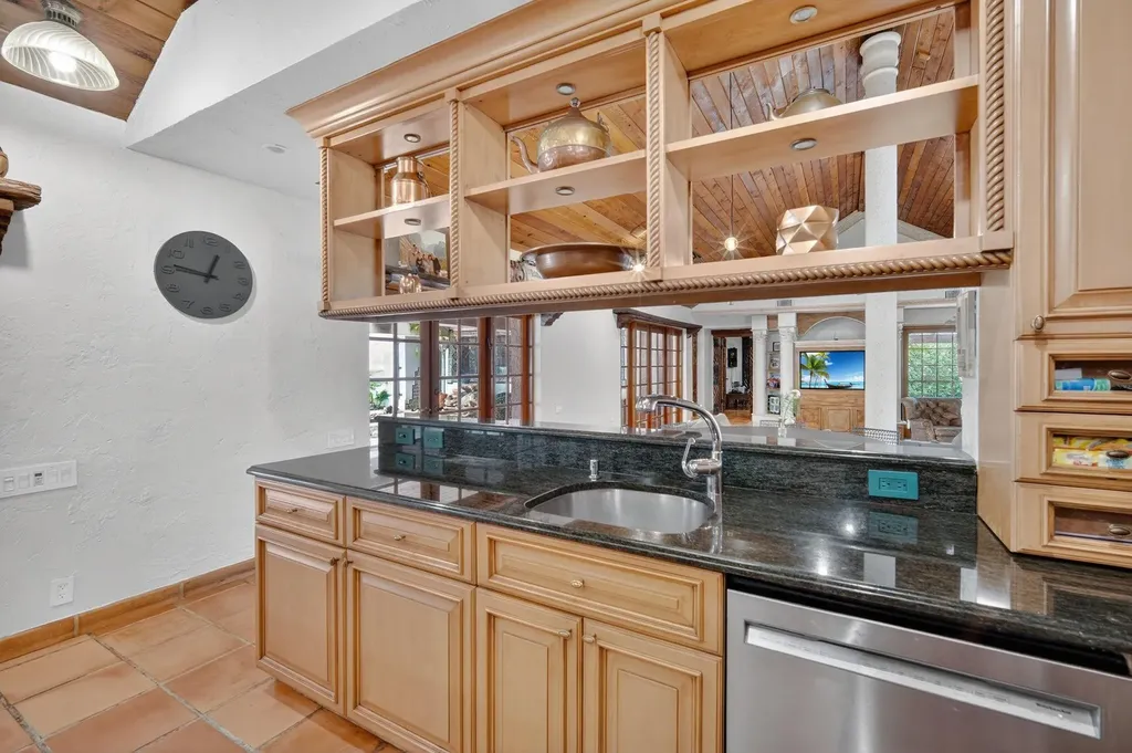 5720 SW 33rd Terrace Hollywood FL 33312