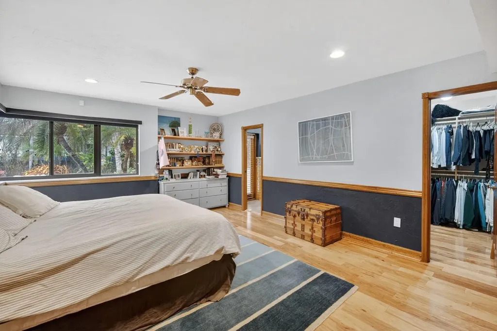 5720 SW 33rd Terrace Hollywood FL 33312