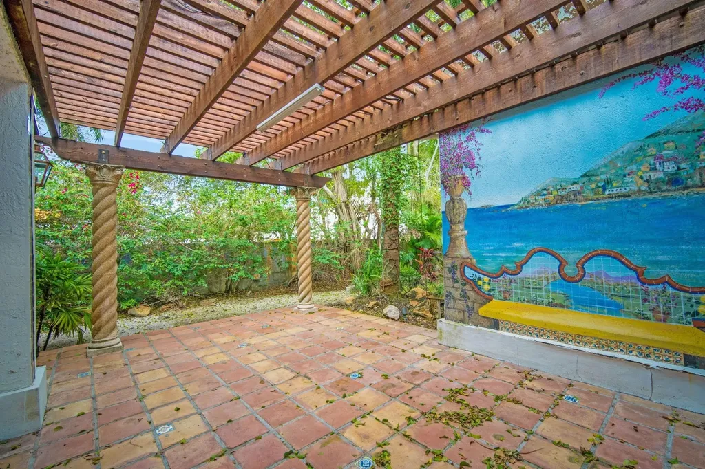 5720 SW 33rd Terrace Hollywood FL 33312