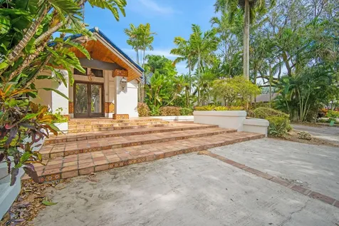 5720 SW 33rd Terrace Hollywood FL 33312