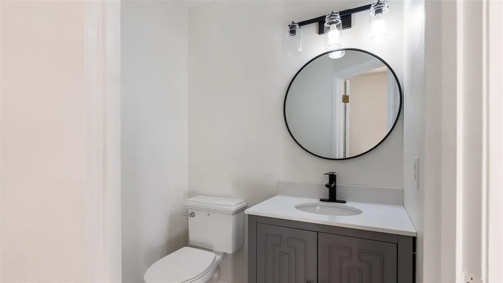 4979 NW 82nd Avenue Fort Lauderdale FL 33351