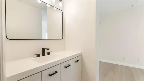 4979 NW 82nd Avenue Fort Lauderdale FL 33351