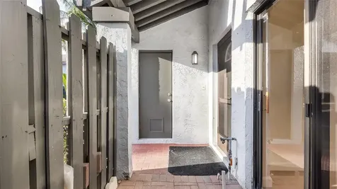 4979 NW 82nd Avenue Fort Lauderdale FL 33351