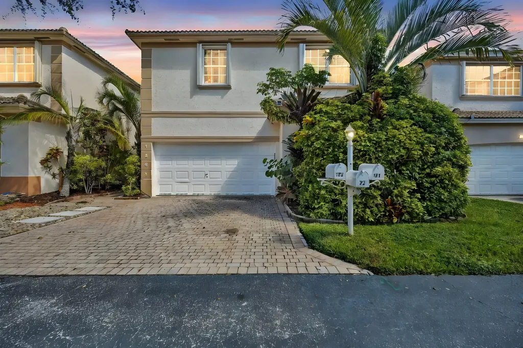 1231 Hayes Street Hollywood FL 33019