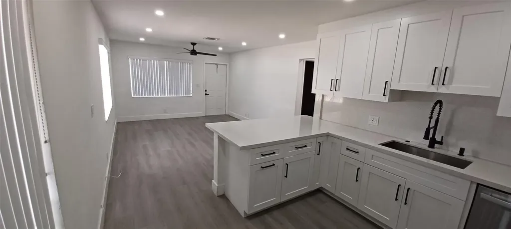 630 N 58th Avenue Hollywood FL 33021