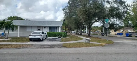 630 N 58th Avenue Hollywood FL 33021