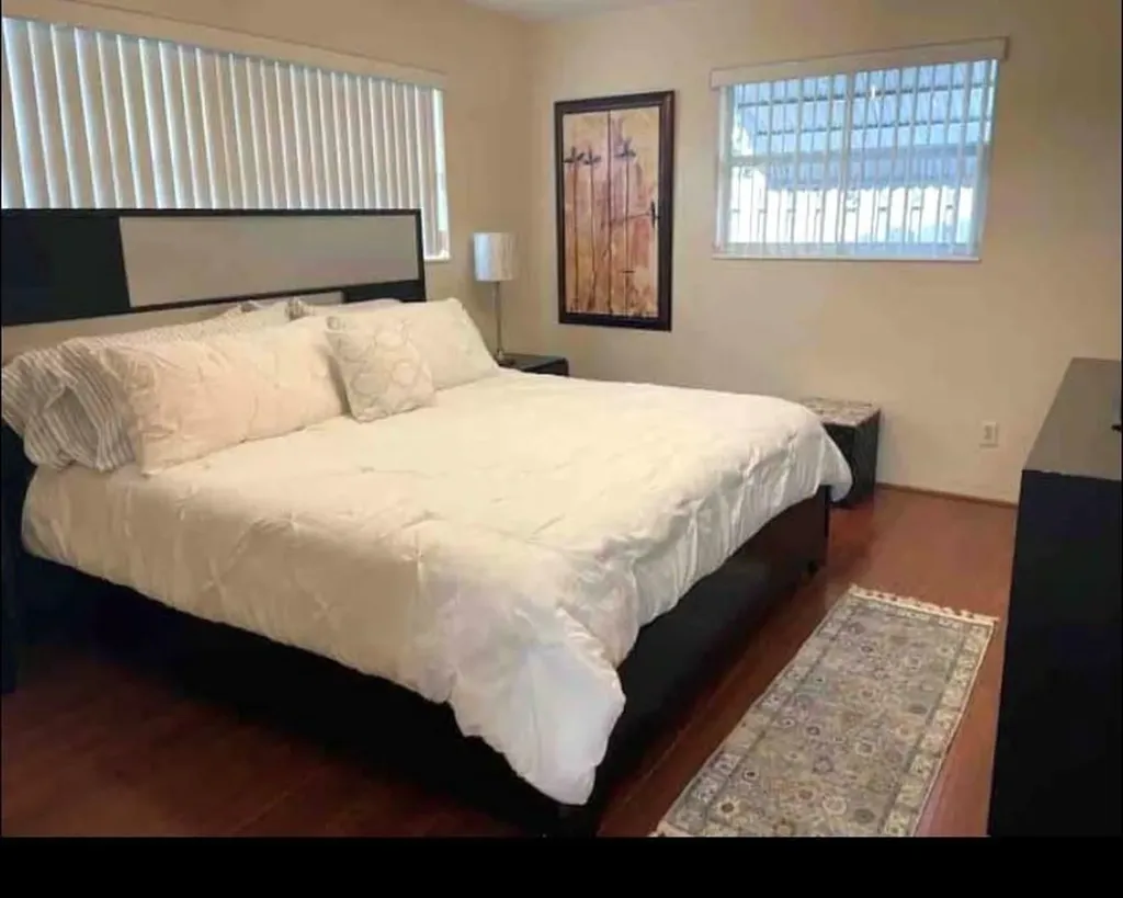 1641 NE 55th Street Fort Lauderdale FL 33334