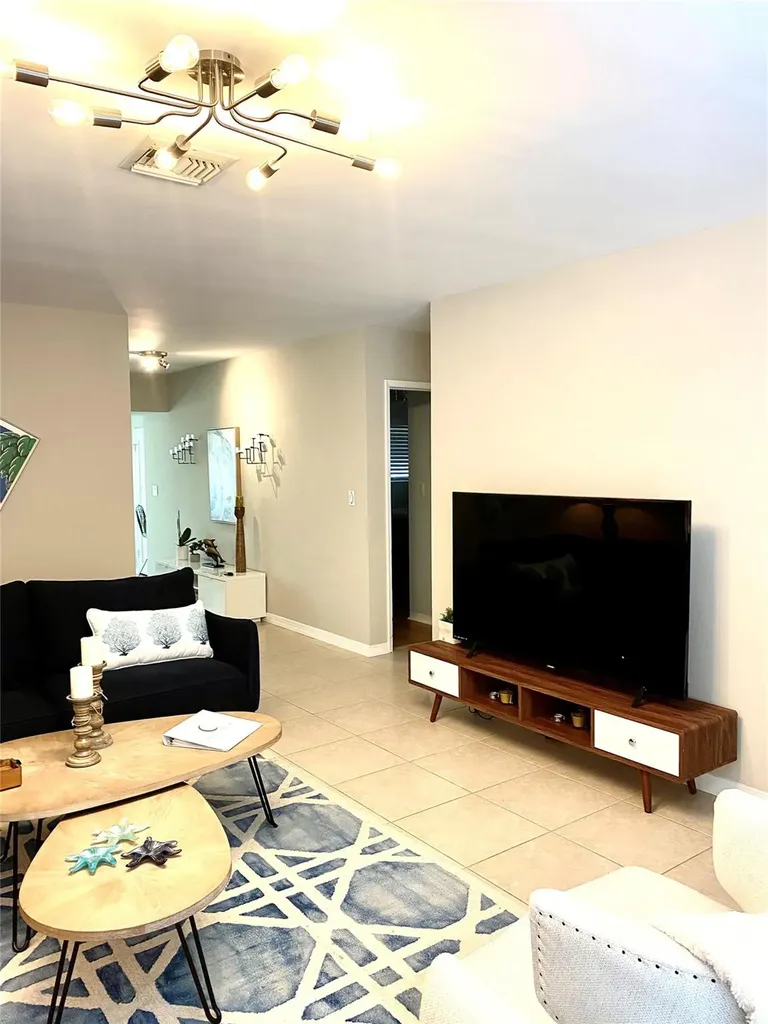 1641 NE 55th Street Fort Lauderdale FL 33334