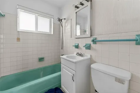 241 W 20th Street Riviera Beach FL 33404