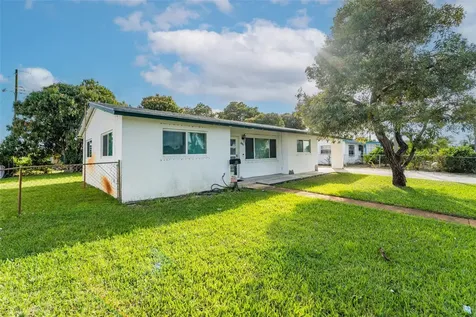 241 W 20th Street Riviera Beach FL 33404