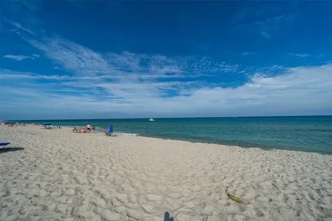 241 W 20th Street Riviera Beach FL 33404