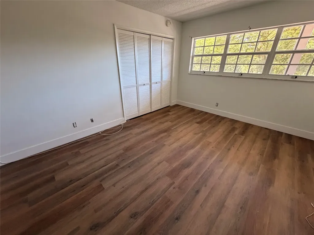 605 Oaks Drive Pompano Beach FL 33069