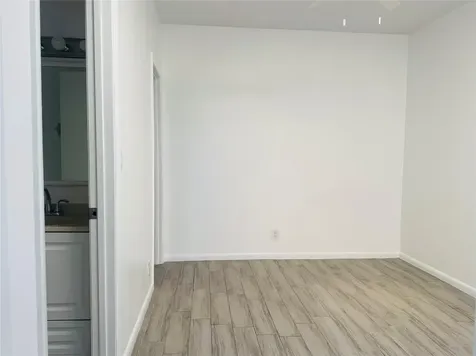 229 E Commercial Boulevard Lauderdale By The Sea FL 33308