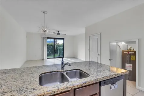 4234 N Dixie Highway Oakland Park FL 33334