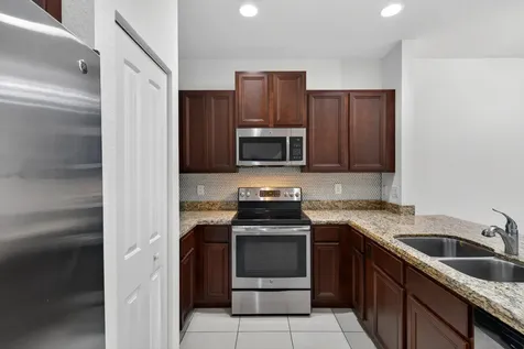 4234 N Dixie Highway Oakland Park FL 33334