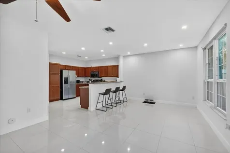 3262 NW 31st Terrace Oakland Park FL 33309