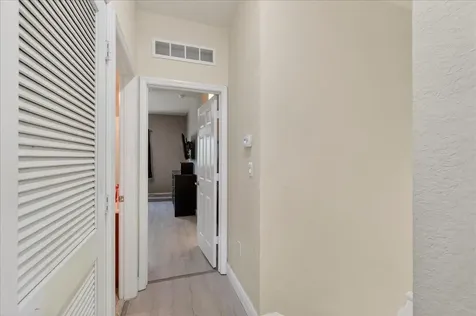 3262 NW 31st Terrace Oakland Park FL 33309