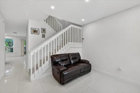 3262 NW 31st Terrace Oakland Park FL 33309