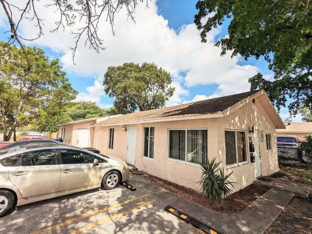 141 NW 10th Street Pompano Beach FL 33060