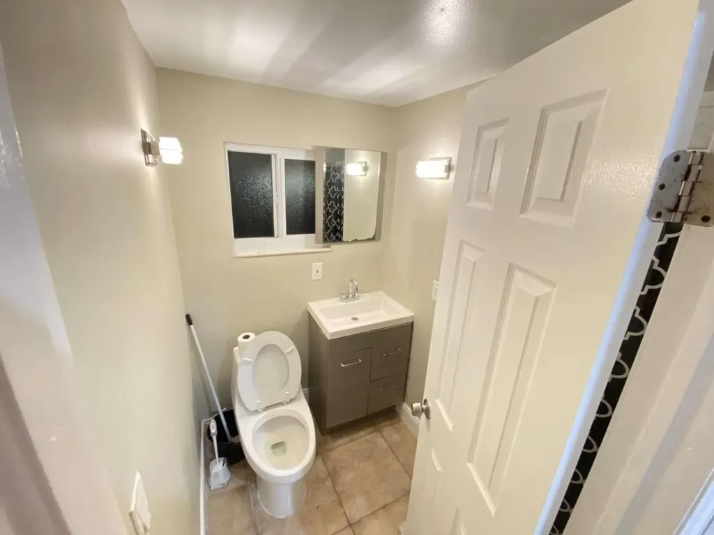 141 NW 10th Street Pompano Beach FL 33060