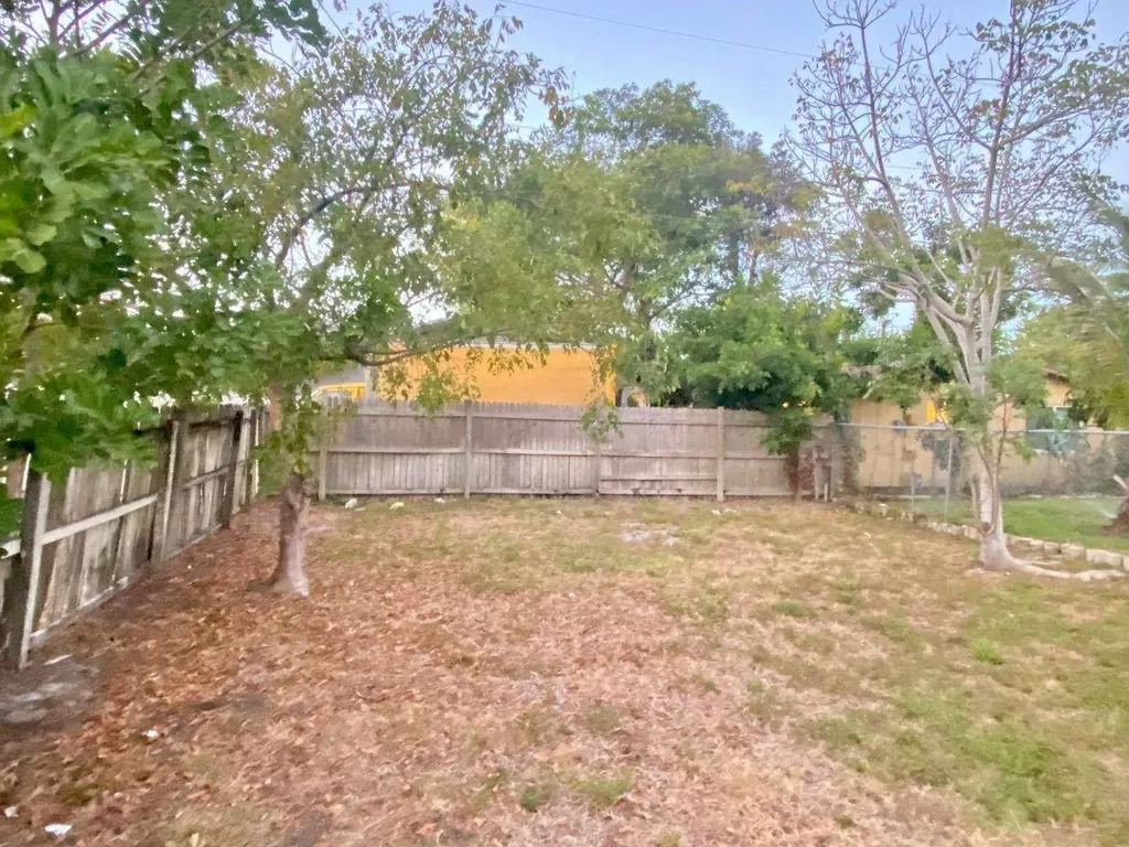 141 NW 10th Street Pompano Beach FL 33060