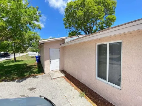 141 NW 10th Street Pompano Beach FL 33060