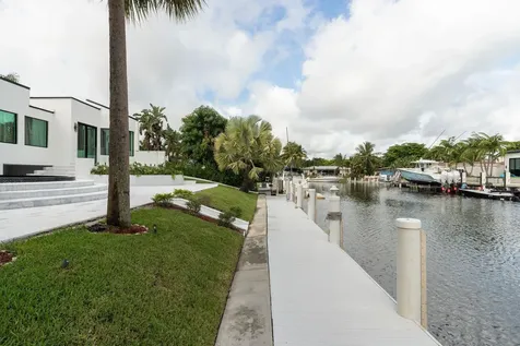 2651 NE 22nd Court Pompano Beach FL 33062