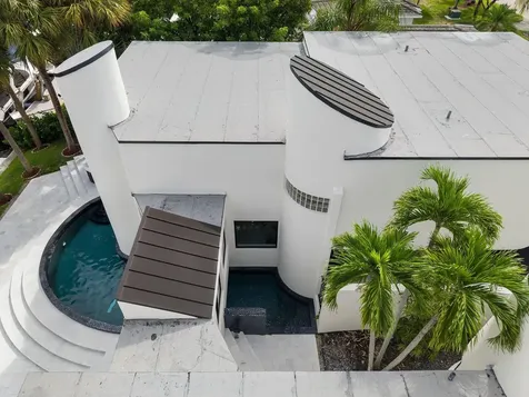 2651 NE 22nd Court Pompano Beach FL 33062