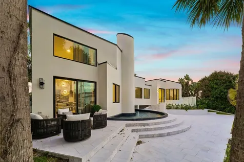 2651 NE 22nd Court Pompano Beach FL 33062