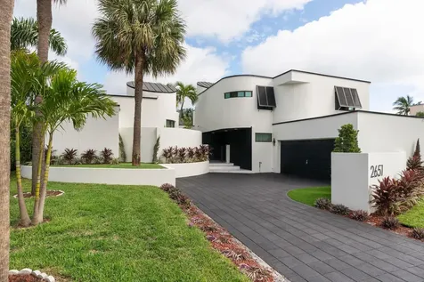 2651 NE 22nd Court Pompano Beach FL 33062