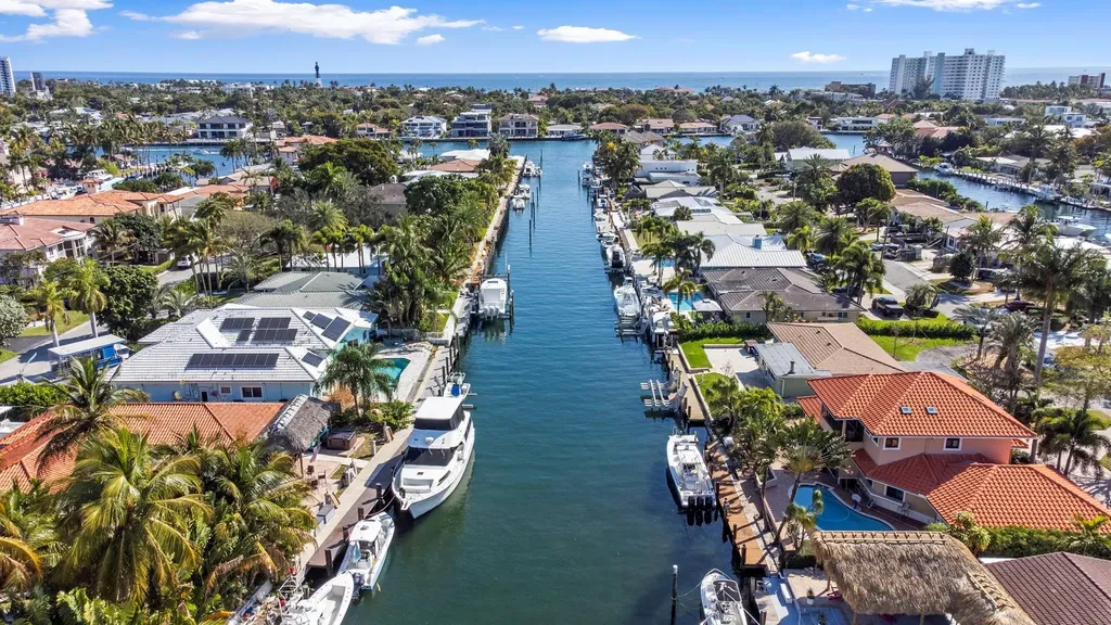 2865 NE 19th Street Pompano Beach FL 33062